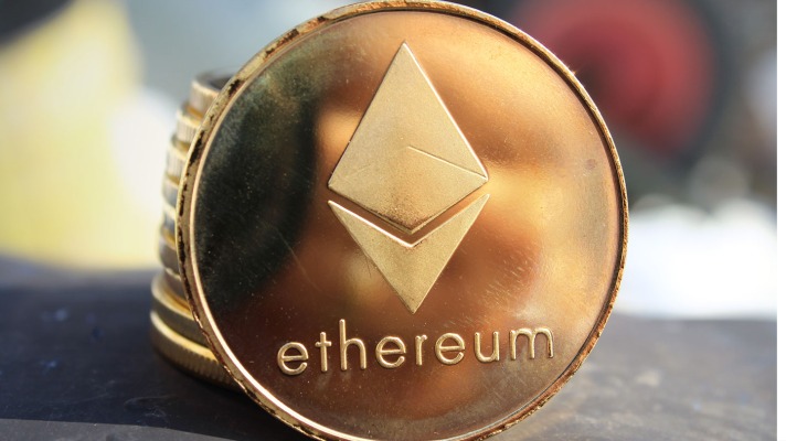 Ethereum x Bitcoin qualidades e defeito